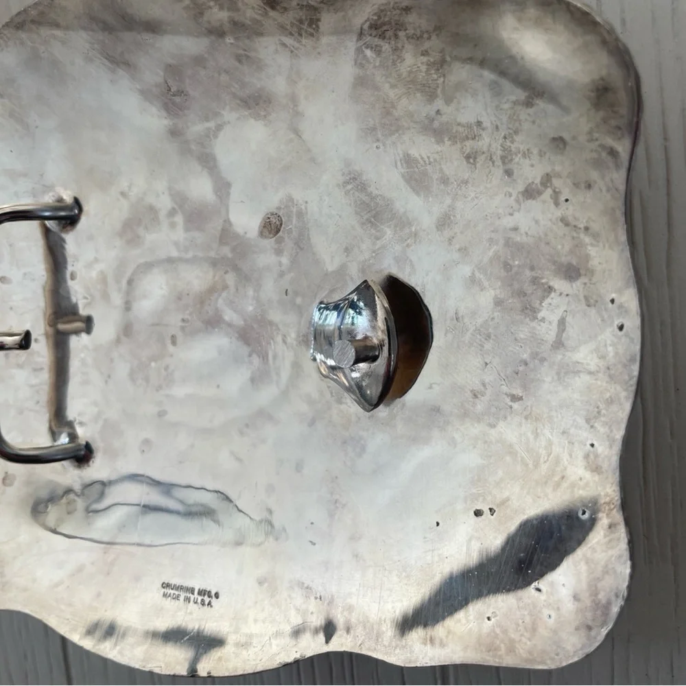 CRUMRINE Silver & Gold Toned Detailed Mens Silver plated Belt Buckle. - Picture 5 of 5